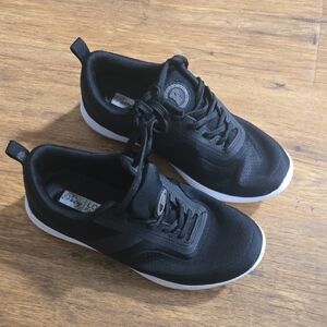 Girls Shoes Size 2